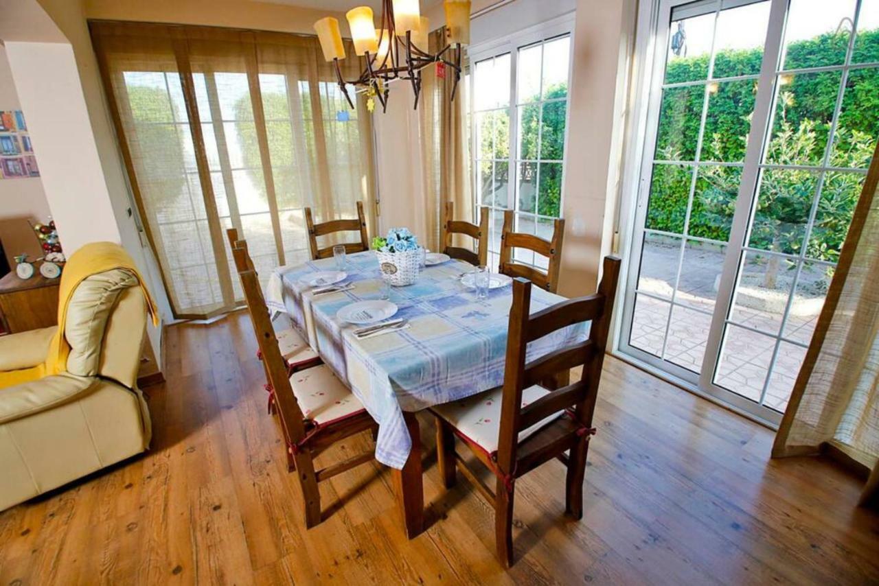 Arenales Great Home With Ac, Pool And Barbecue Arenales del Sol Extérieur photo